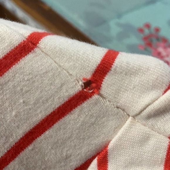 Levi’s Red Striped Back Scoop Tee Short Sleeve Size XSmall - Picture 8 of 8